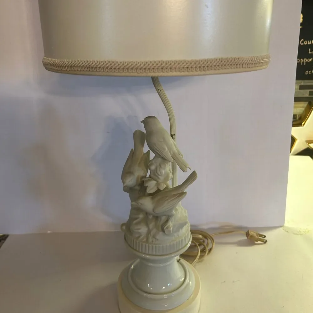 Vintage porcelain and ceramic White Bird Lamp